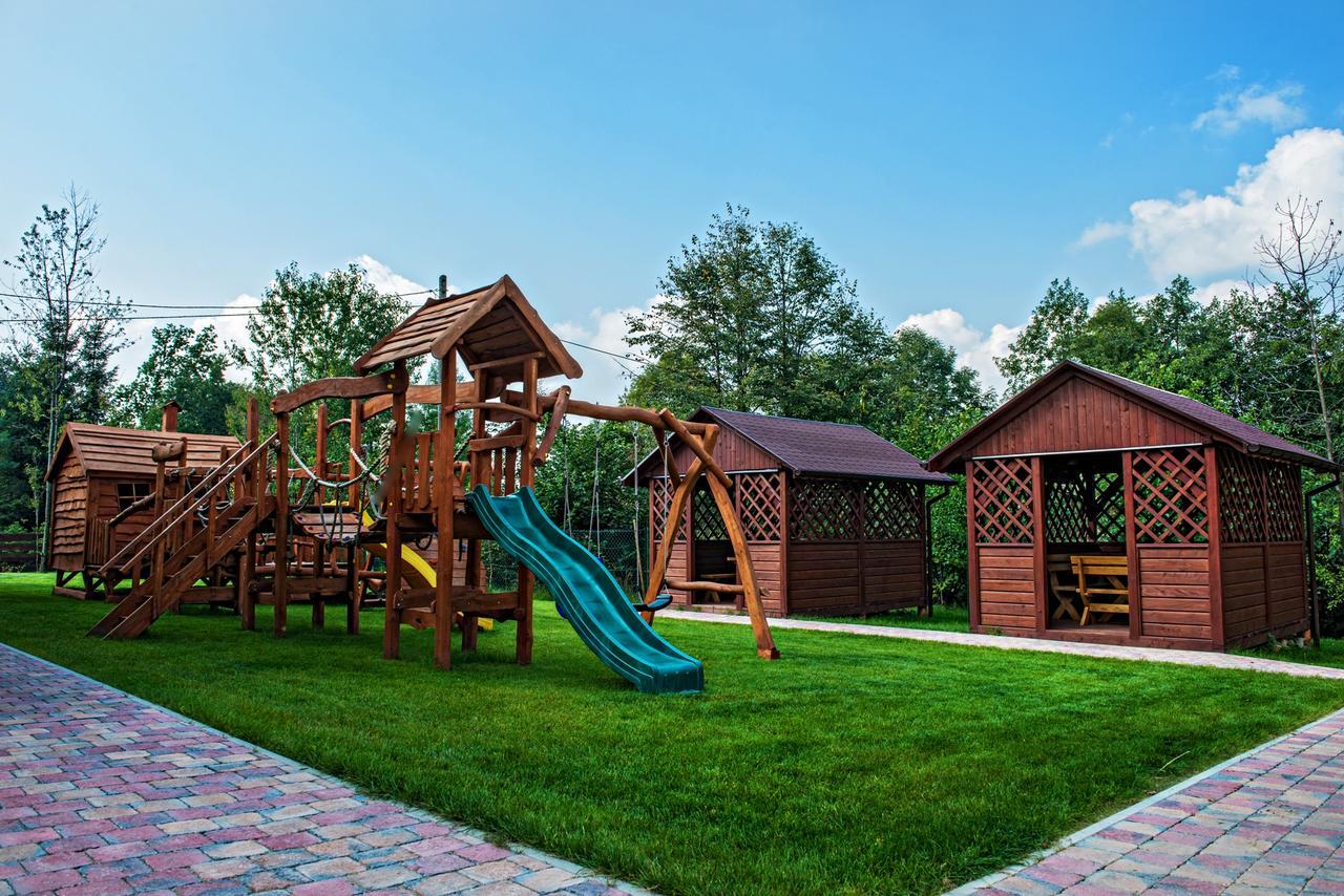 Stary Lwow Bed & Breakfast Korczyna  Dış mekan fotoğraf