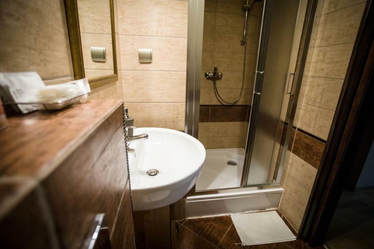 Stary Lwow Bed & Breakfast Korczyna  Dış mekan fotoğraf