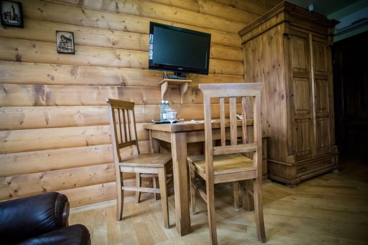 Stary Lwow Bed & Breakfast Korczyna  Dış mekan fotoğraf